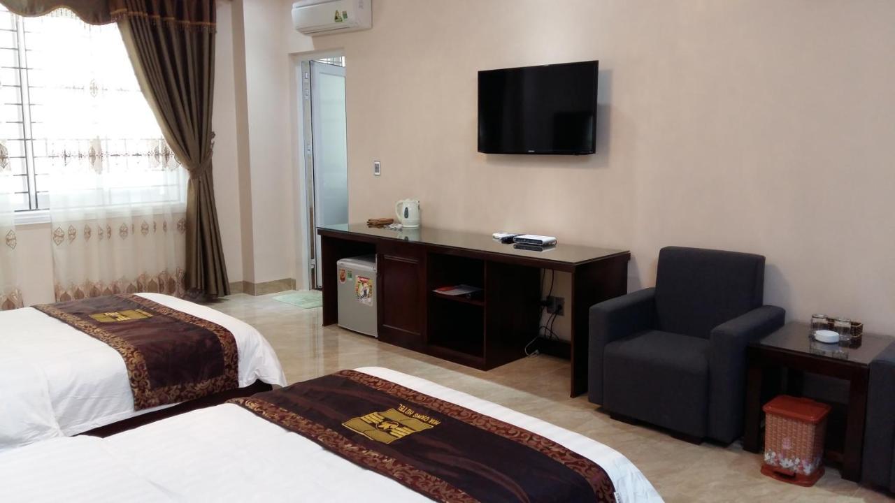 Hoa Cuong Hotel - Dong Van Exterior photo